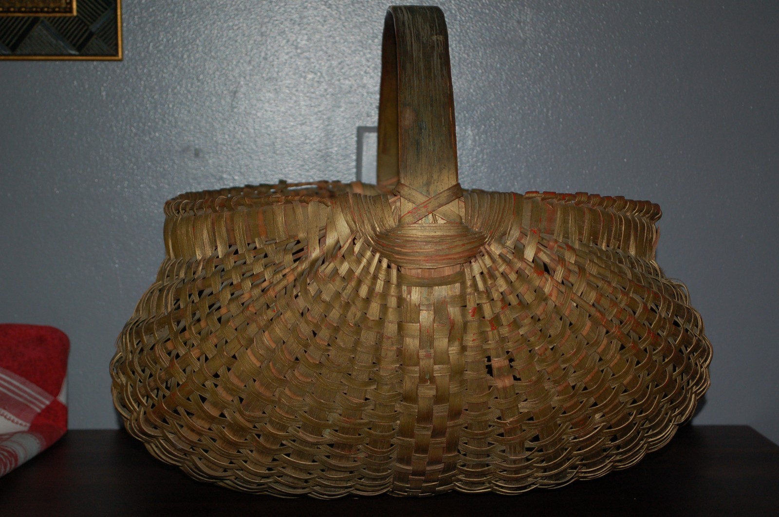 LG ANTIQUE/VINTAGE APPALACHIAN HAND MADE SPLIT WOOD DBL BUTTOCKS BASKET 17X17X15