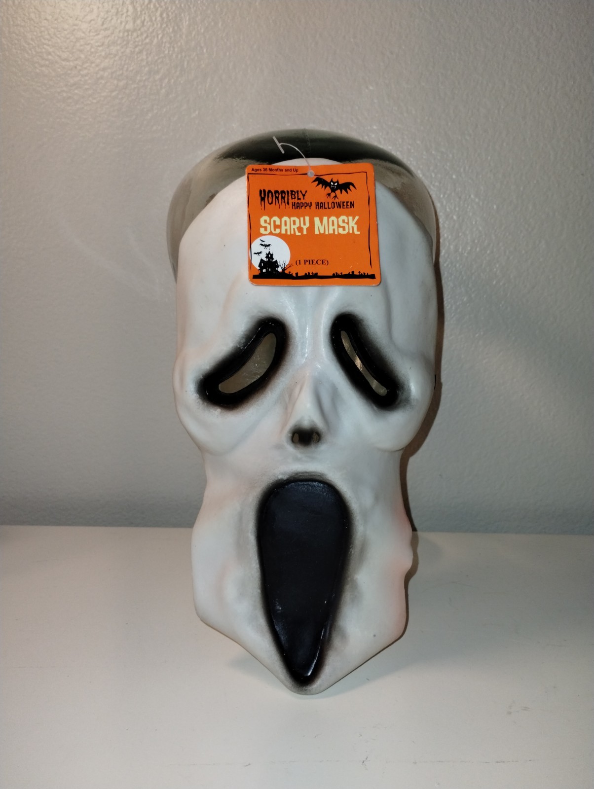 Vintage SCREAM MASK With Head Strap HALLOWEEN White CLASSIC HORROR 10-inch   