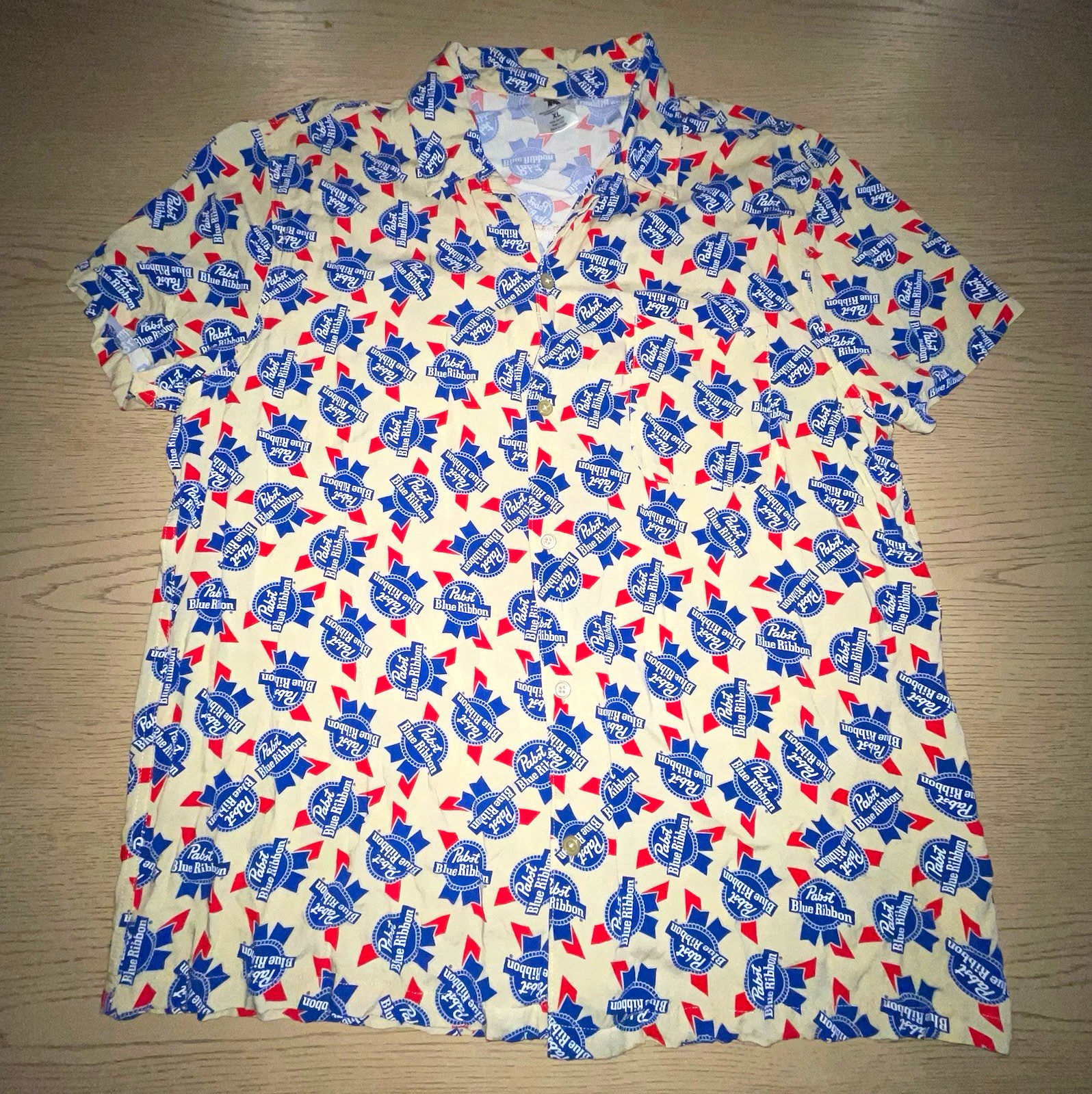 Pabst Blue Ribbon Breweriana All-Over Print S/S Button-Front Shirt Hawaiian 536 Pabst Blue Ribbon Breweriana All-Over Print S/S Button-Front Shirt Hawaiian 536