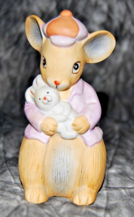 Vintage Mouse Figurine ENSECO Mice Holding Teddy Bear w/ Hat 4.5\