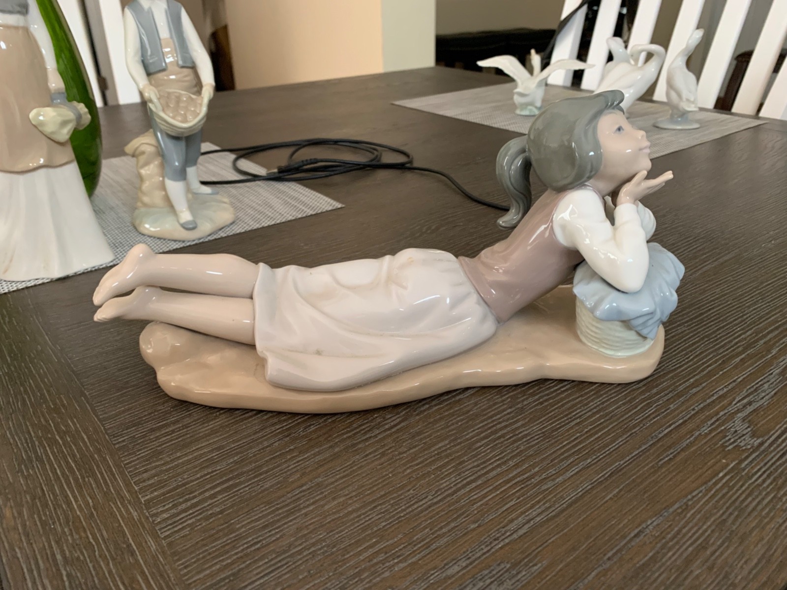 NAO by LLADRO LRG Figurine Girl Laying on Stomach Daydreaming Hands By Chin RARE