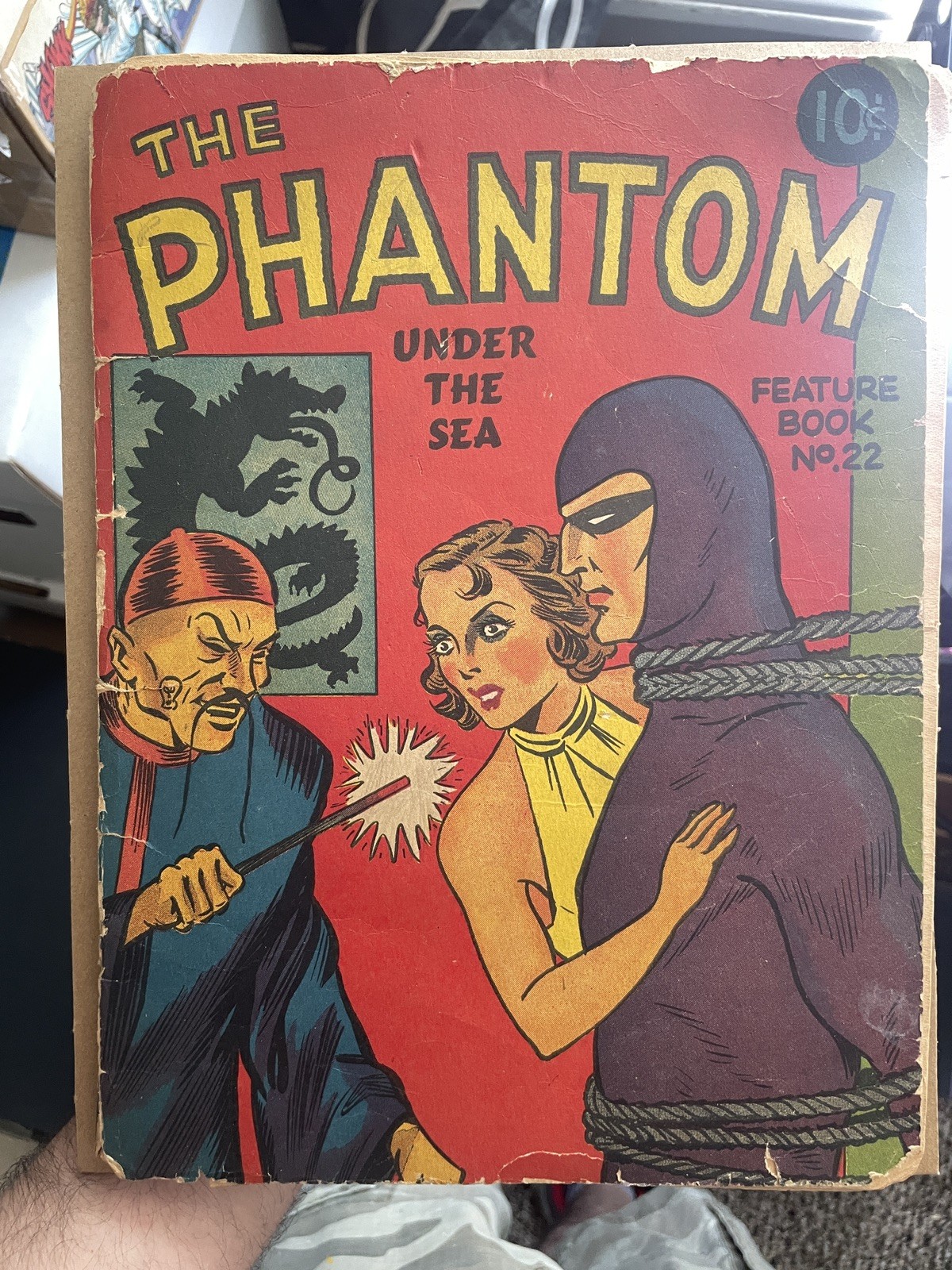 Feature Book #22 The Phantom Cover Grail key Comic