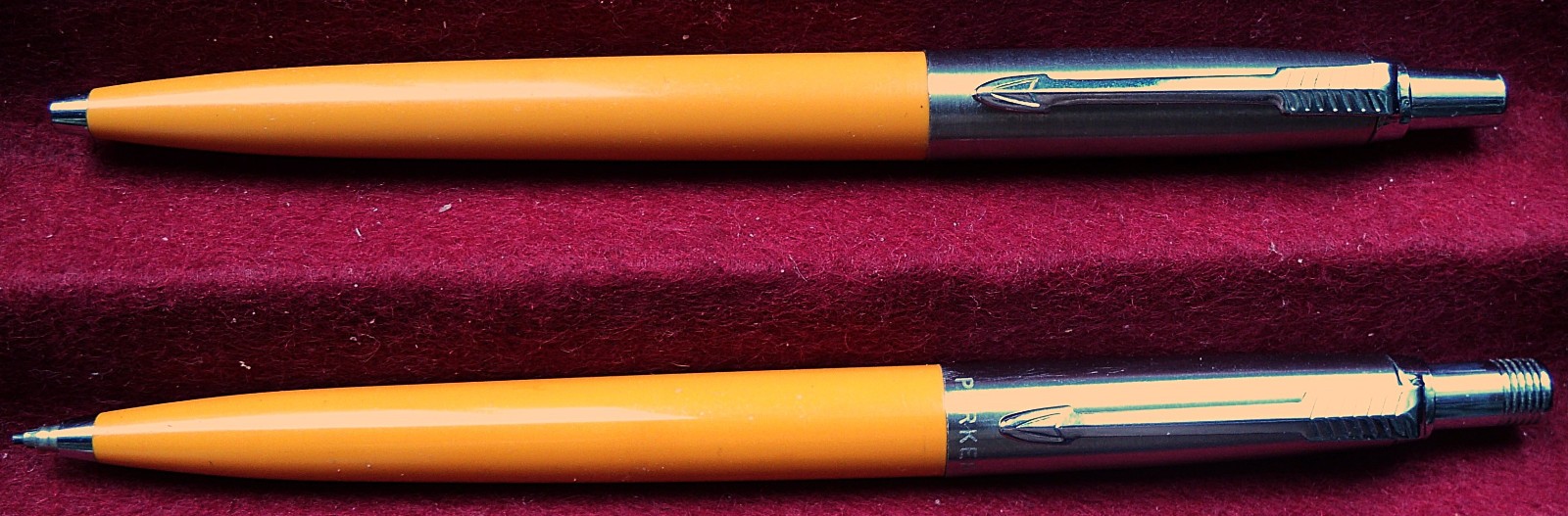 RARE PARKER JOTTER BALLPEN and PENCIL SET in DARK YELLOW Edition 1973 - 79