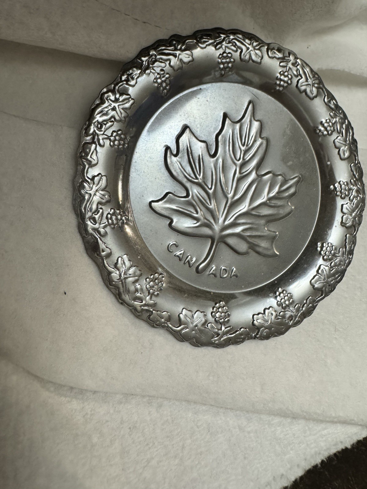 Canada Maple Leaf Aluminum Decorative Plate