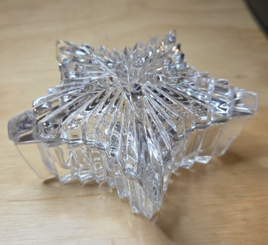 Vintage F. X. Nachtmann Bleikristallwerke GmbH Crystal Star shaped box and lid