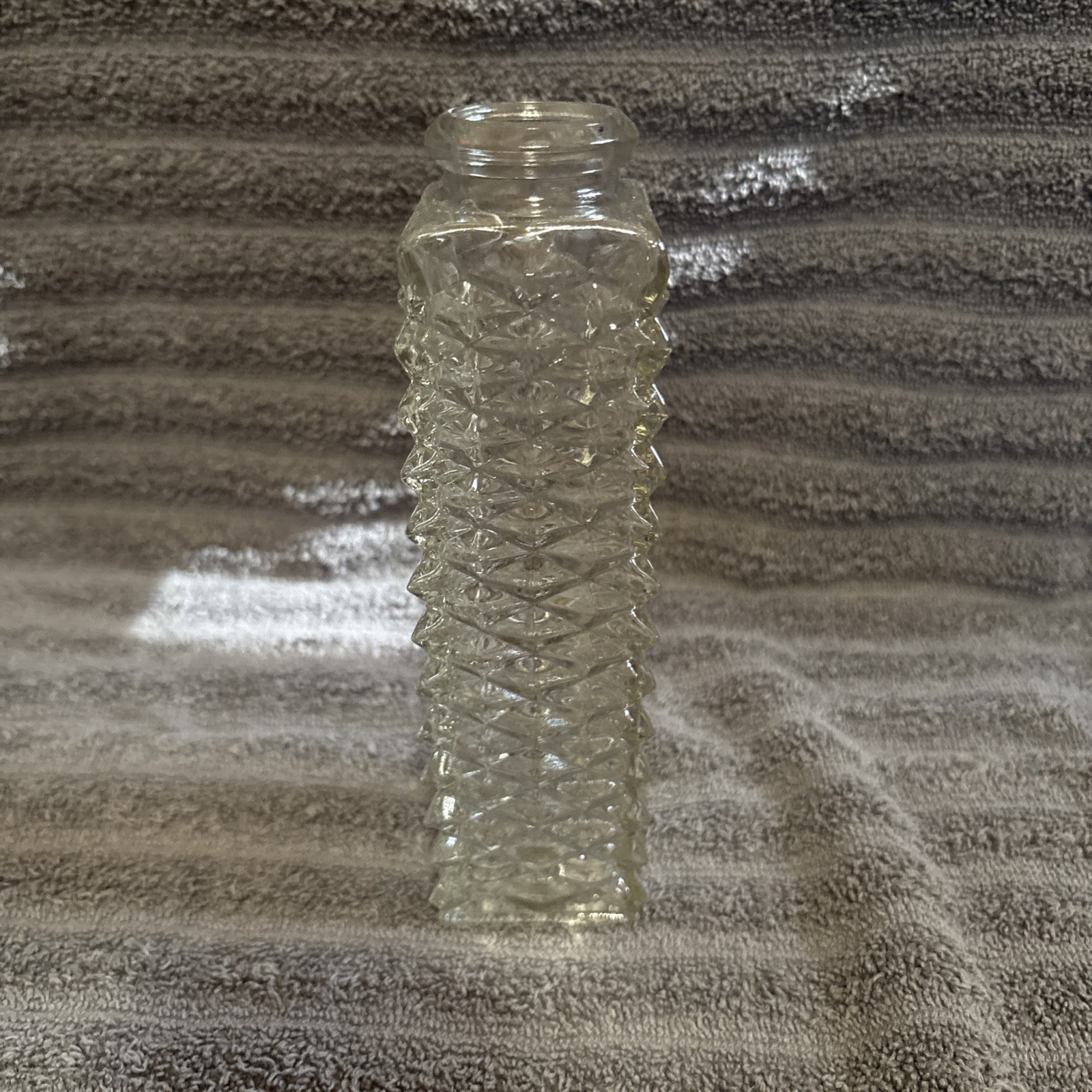 Vintage 1979, FTD Clear Glass Bud Vase Diamond Point Square Column, 6.5\ Vintage 1979, FTD Clear Glass Bud Vase Diamond Point Square Column, 6.5\