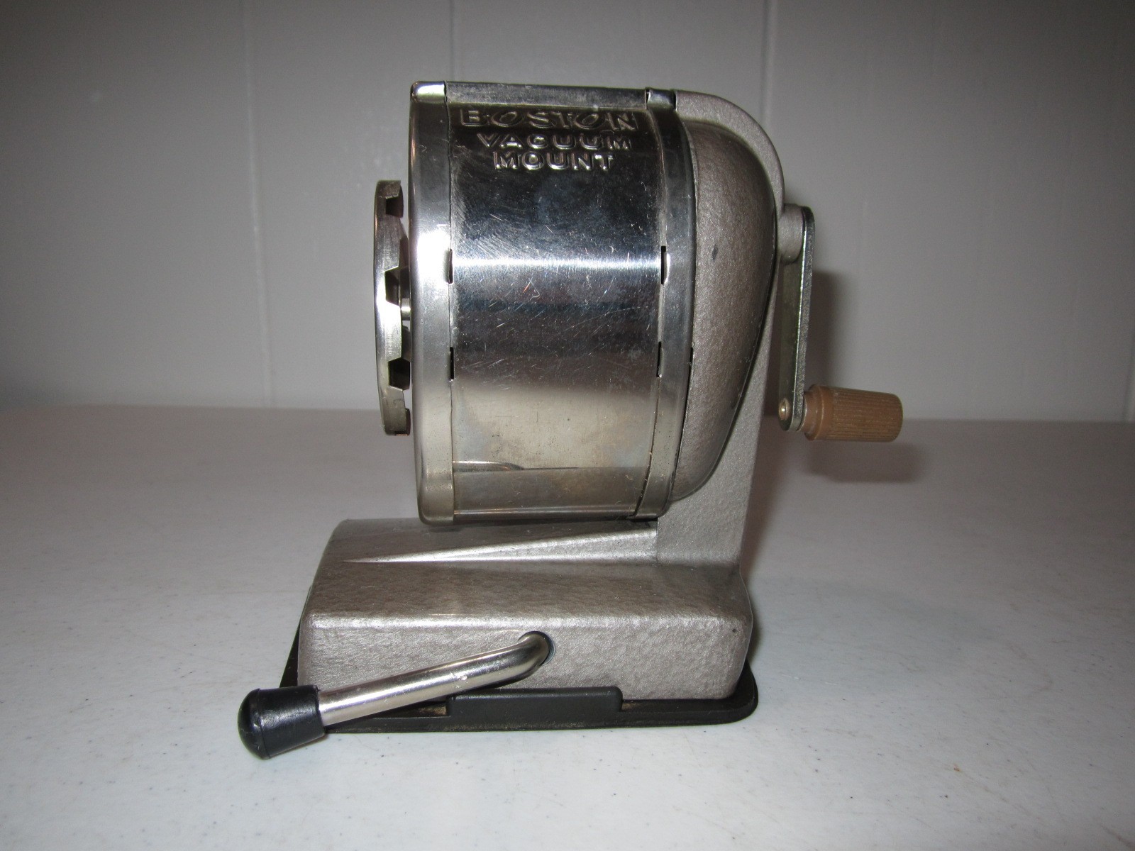 Vintage BOSTON Vacuum Mount Pencil Sharpener Standard Chrome Cast Iron USA Vintage BOSTON Vacuum Mount Pencil Sharpener Standard Chrome Cast Iron USA