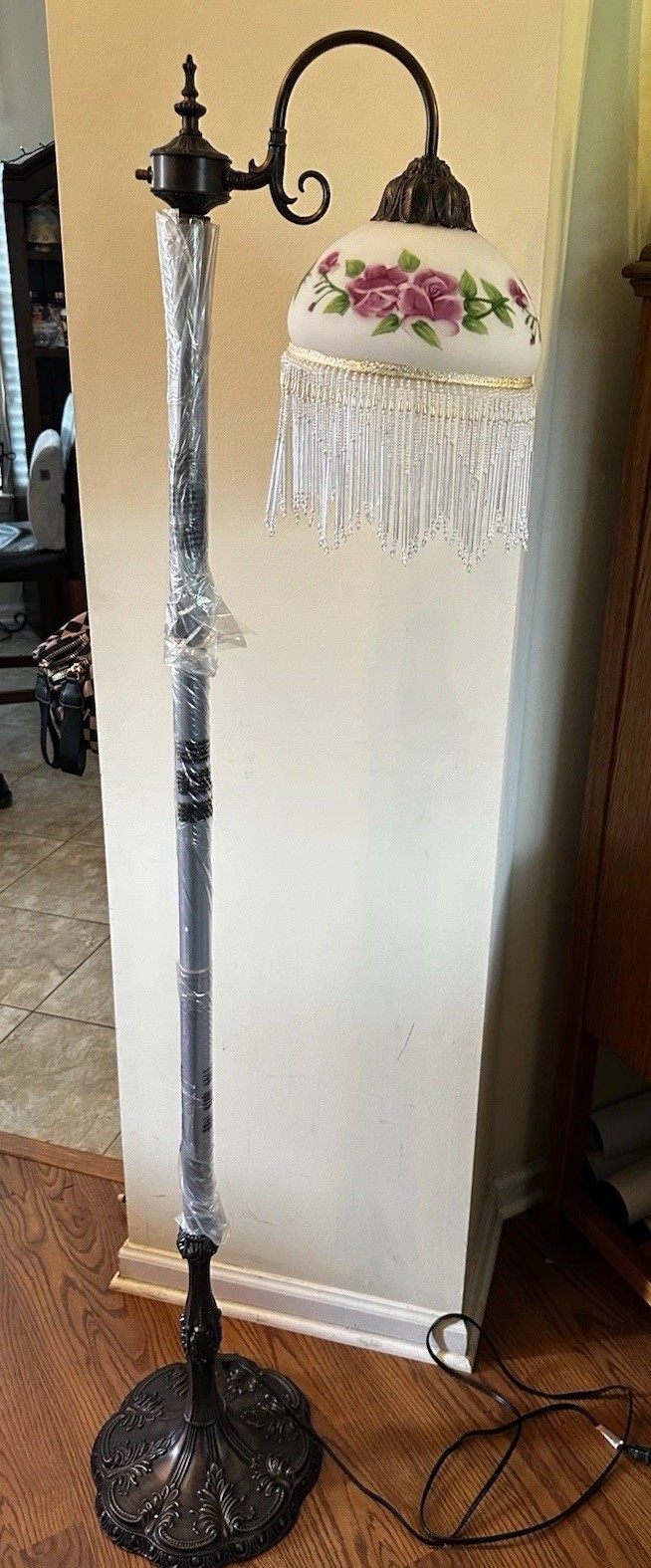 Tiffany Style Painted Glass Victorian Beaded Shade Floor Lamp NEW