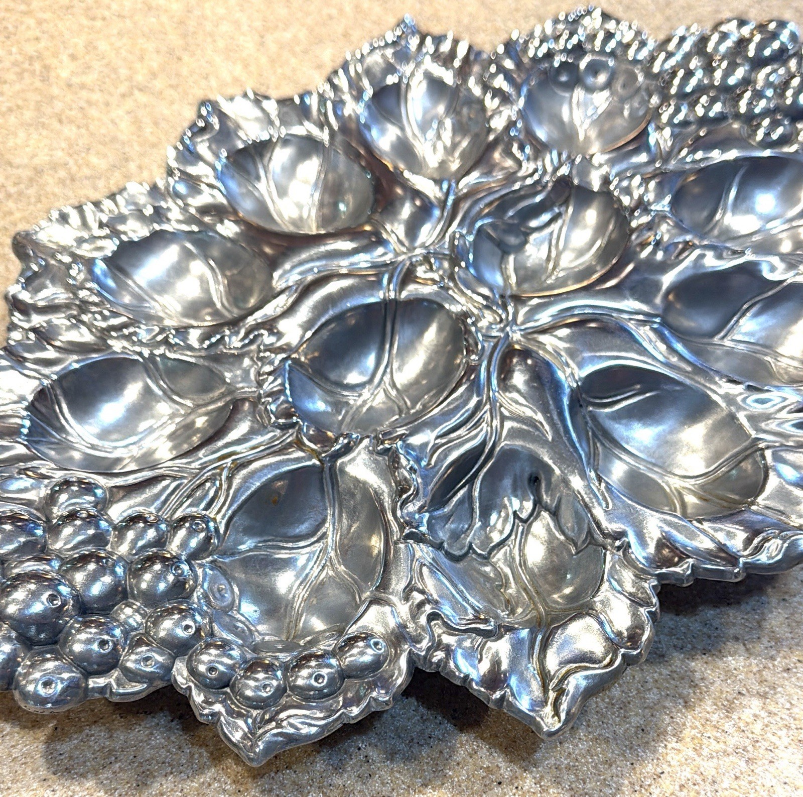 Arthur Court  Grape Deviled Egg Tray Platter Holds 12 Eggs ~ Vintage 2004 ~ NWOB