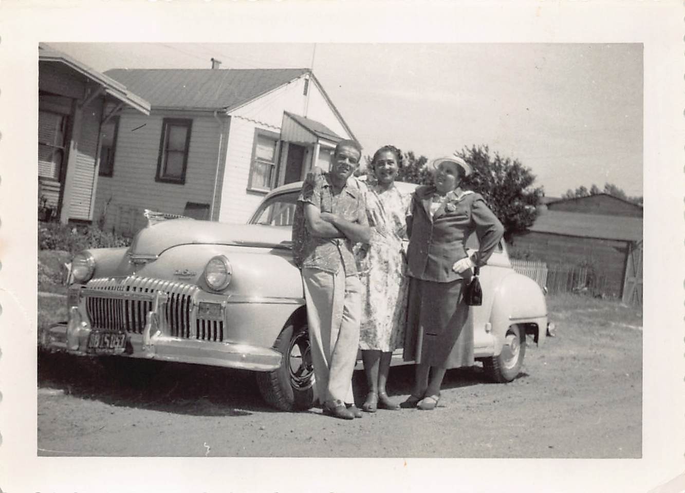 1947 DeSoto Custom Sedan 1950s Photo California Plates Man Women Grille Chrome