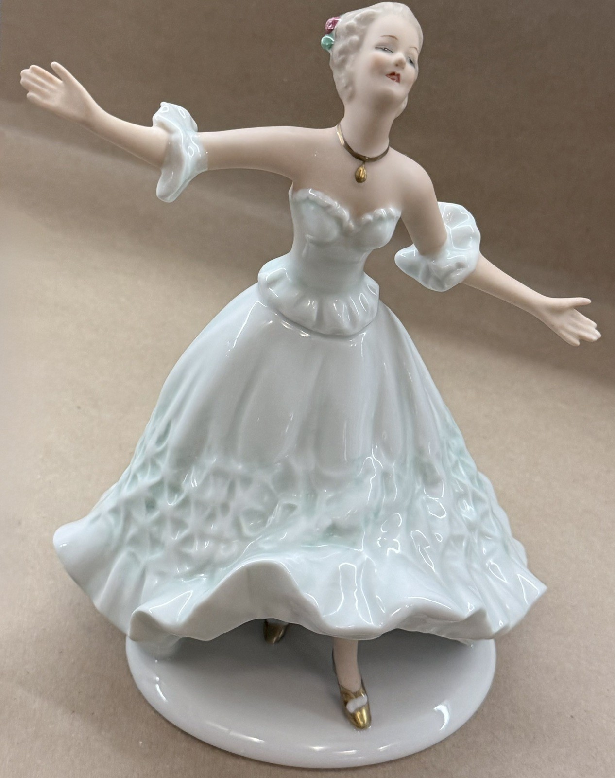 Vintage Wallendorf Schaubach Kunst #1497 Porcelain Dancer Figurine Germany
