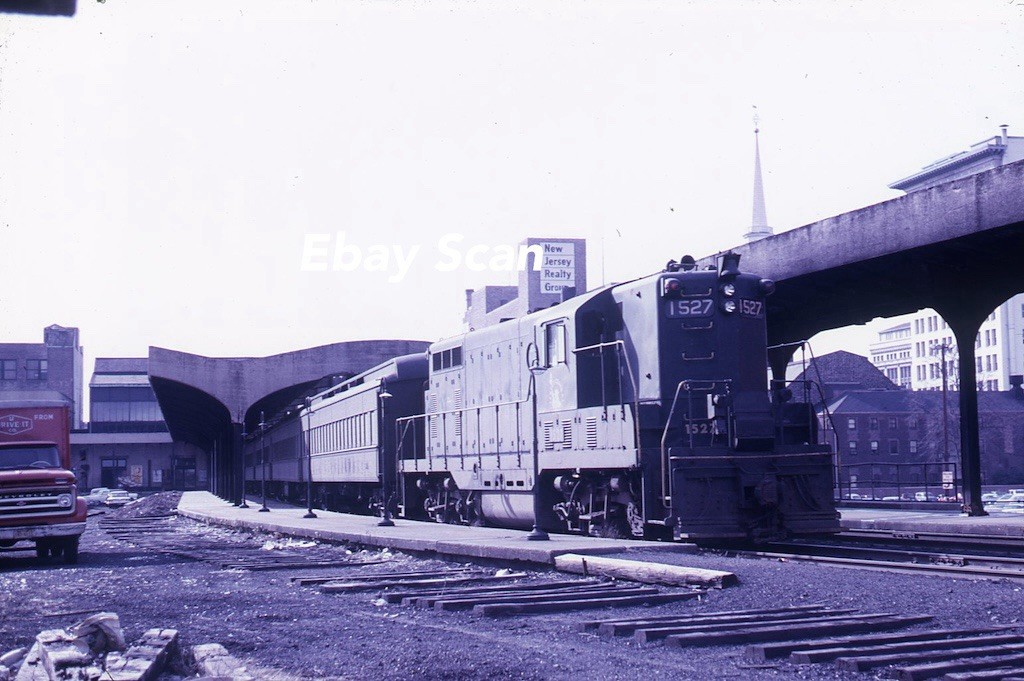 Original 35mm Kodachrome Slide CNJ Central Railroad Of New Jersey Train 1967 Original 35mm Kodachrome Slide CNJ Central Railroad Of New Jersey Train 1967