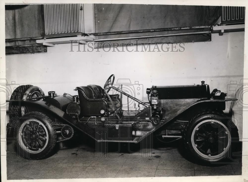 1945 Press Photo Chain-drive Simplex, pride of 1912 sportsman automobile