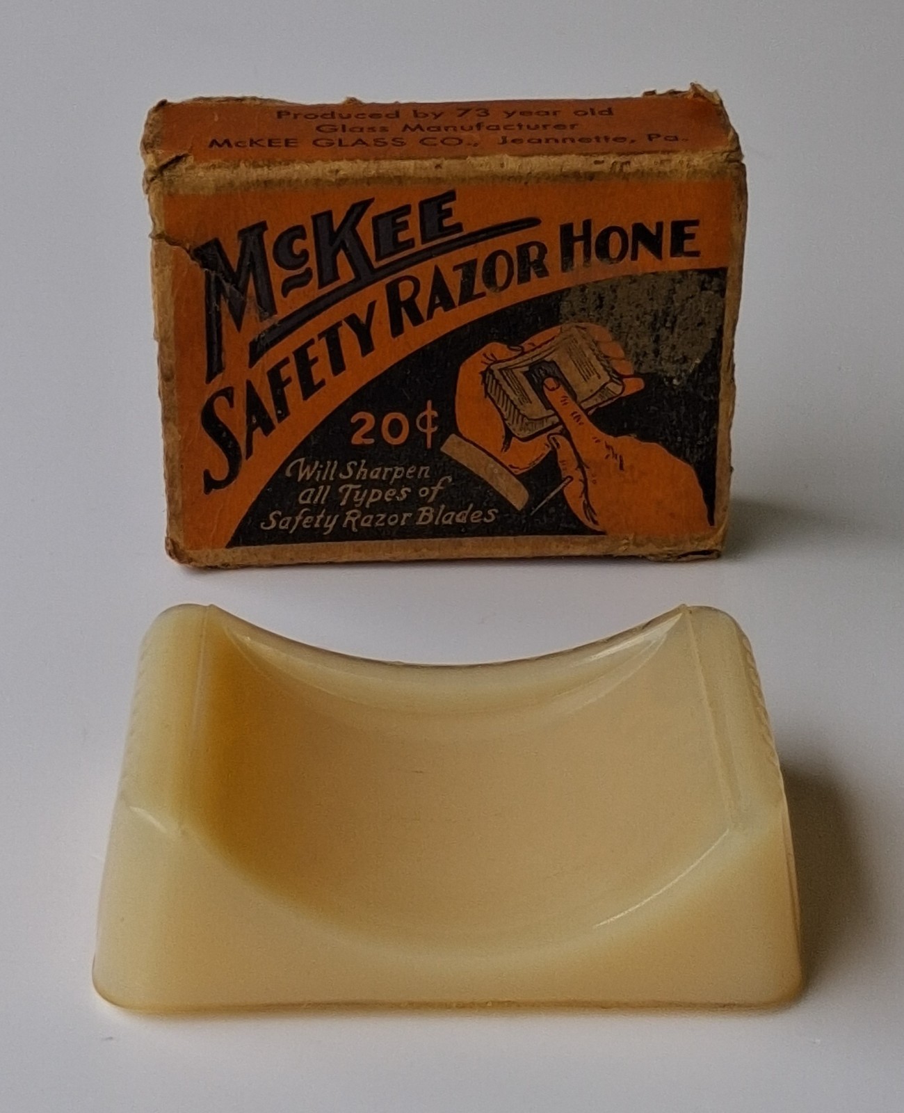 Vintage 1930s McKee Uranium Custard Glass Safety Razor Hone w/ Box - GLOWS