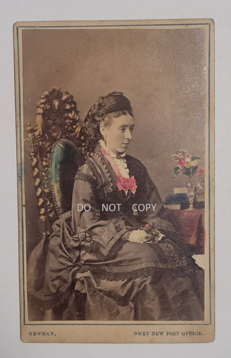 1860'S CDV PHOTO...BEAUTIFUL ELEGANT VICTORIAN LADY by NEWMAN SYDNEY AUSTRALIA