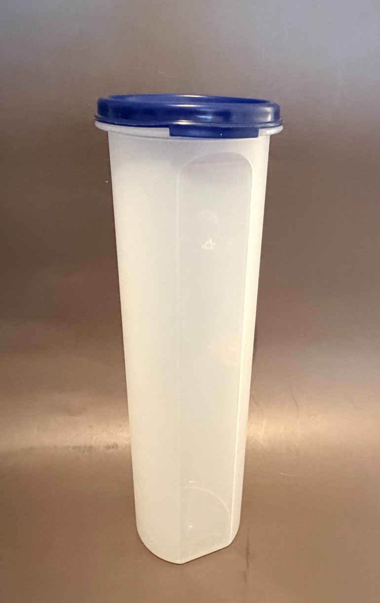 VTG Tupperware Modular Mates Spaghetti Keeper 1661 Clear Navy Lid BPA Free 11 VTG Tupperware Modular Mates Spaghetti Keeper 1661 Clear Navy Lid BPA Free 11