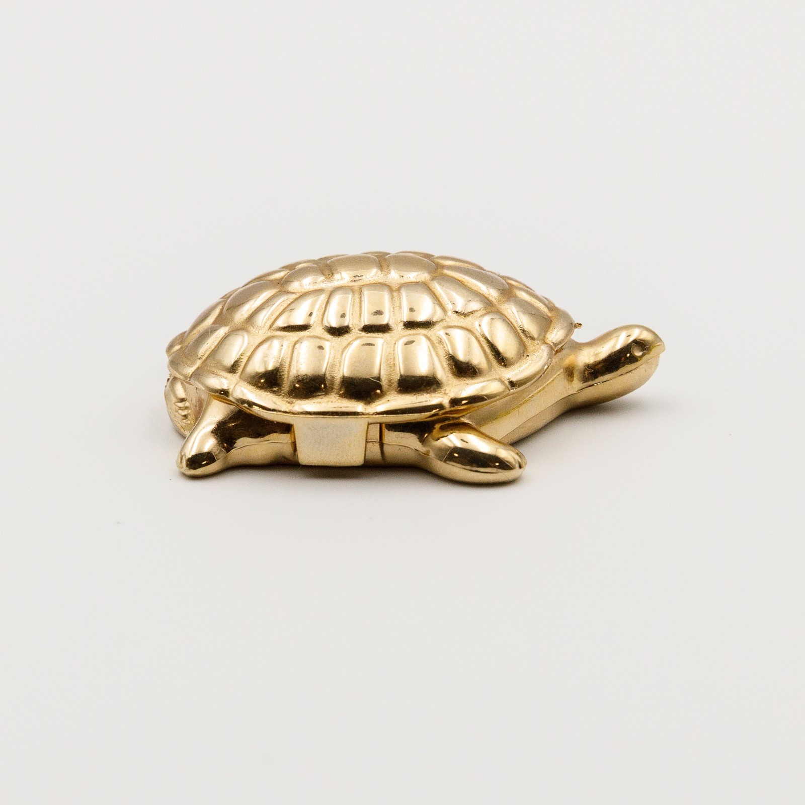 Vintage Avon Candid Turtle Solid Perfume Compact Gold Tone Trinket Pill Box 70s