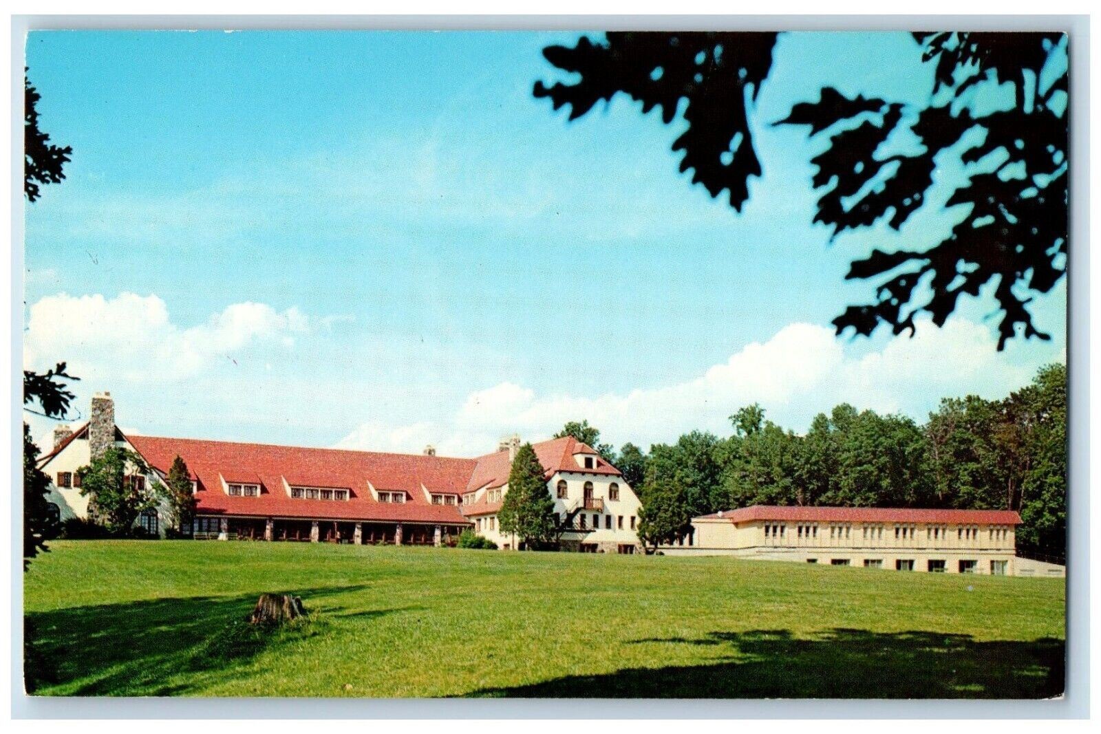c1950\'s View Of Potawatomi Inn Pokagon Street Angola Indiana IN Vintage Postcard