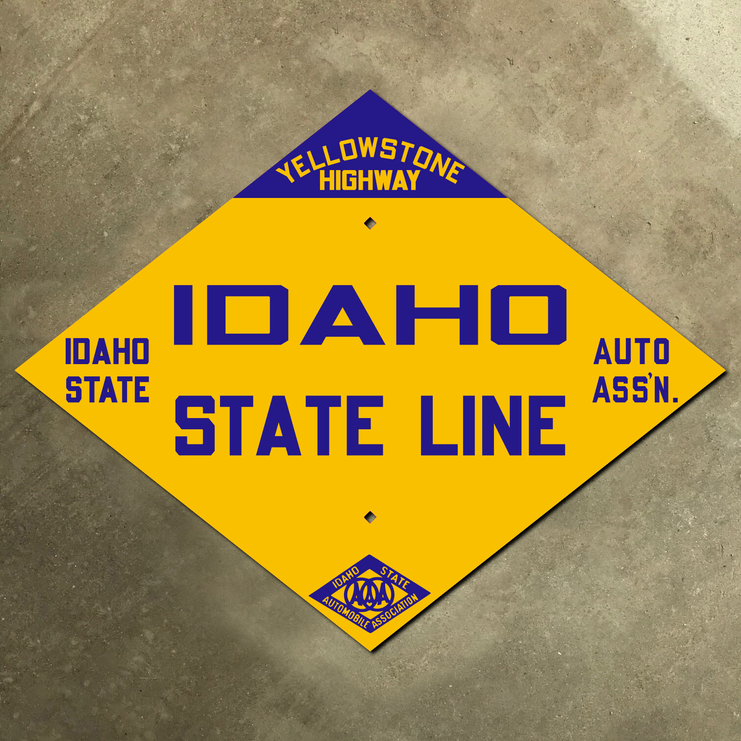 Idaho State Line Yellowstone Highway ISAA diamond road sign 1915