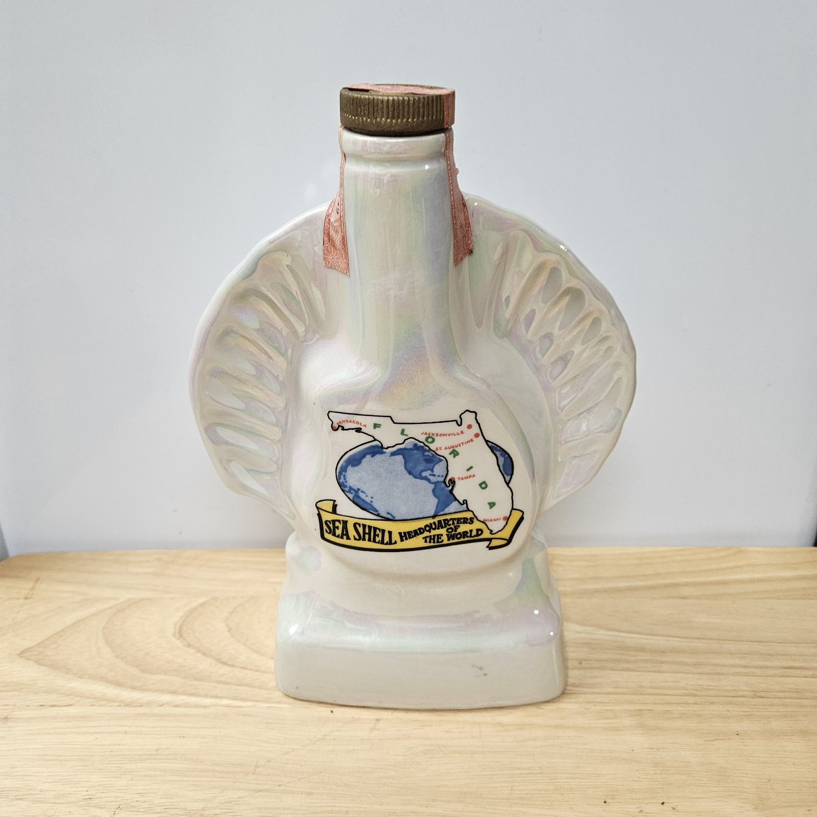  Jim Beam 1968 Florida Shell Decanter Pearl Empty 