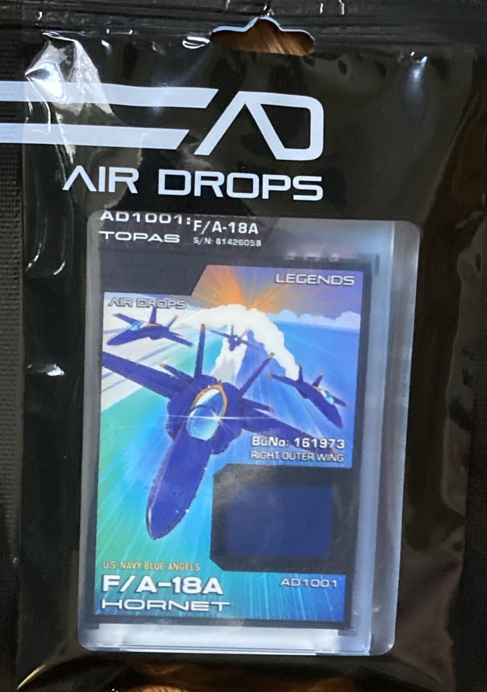 Jet Eyes Air Drops  Legends AD1001: Blue Angels F/A-18A Hornet TOPAS 
