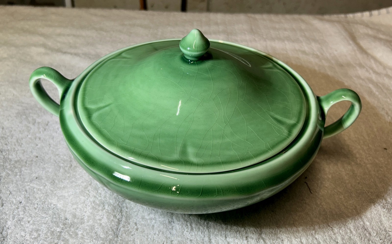 Vintage 1950s 1960s Green Celadon Crackle Glaze Covered Casserole Tureen Dish