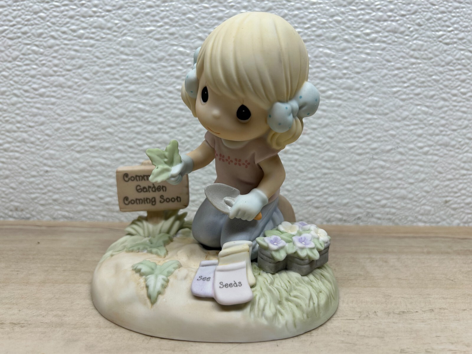 2007 Enesco Precious Moments Sow Much To Do Porcelain Figurine