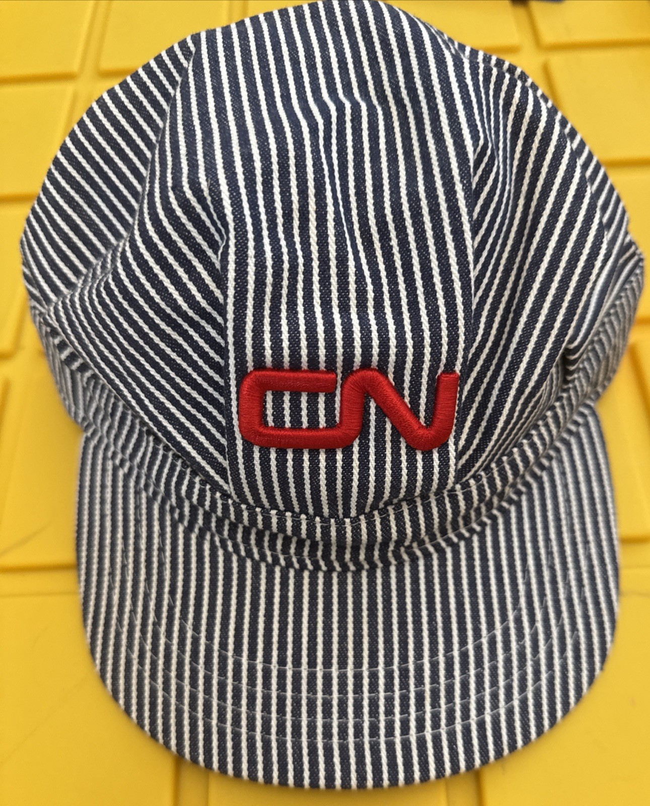 CN CANADIAN NATIONAL Railroad Conductor Engineer- adjustable - New York 2004 NEW