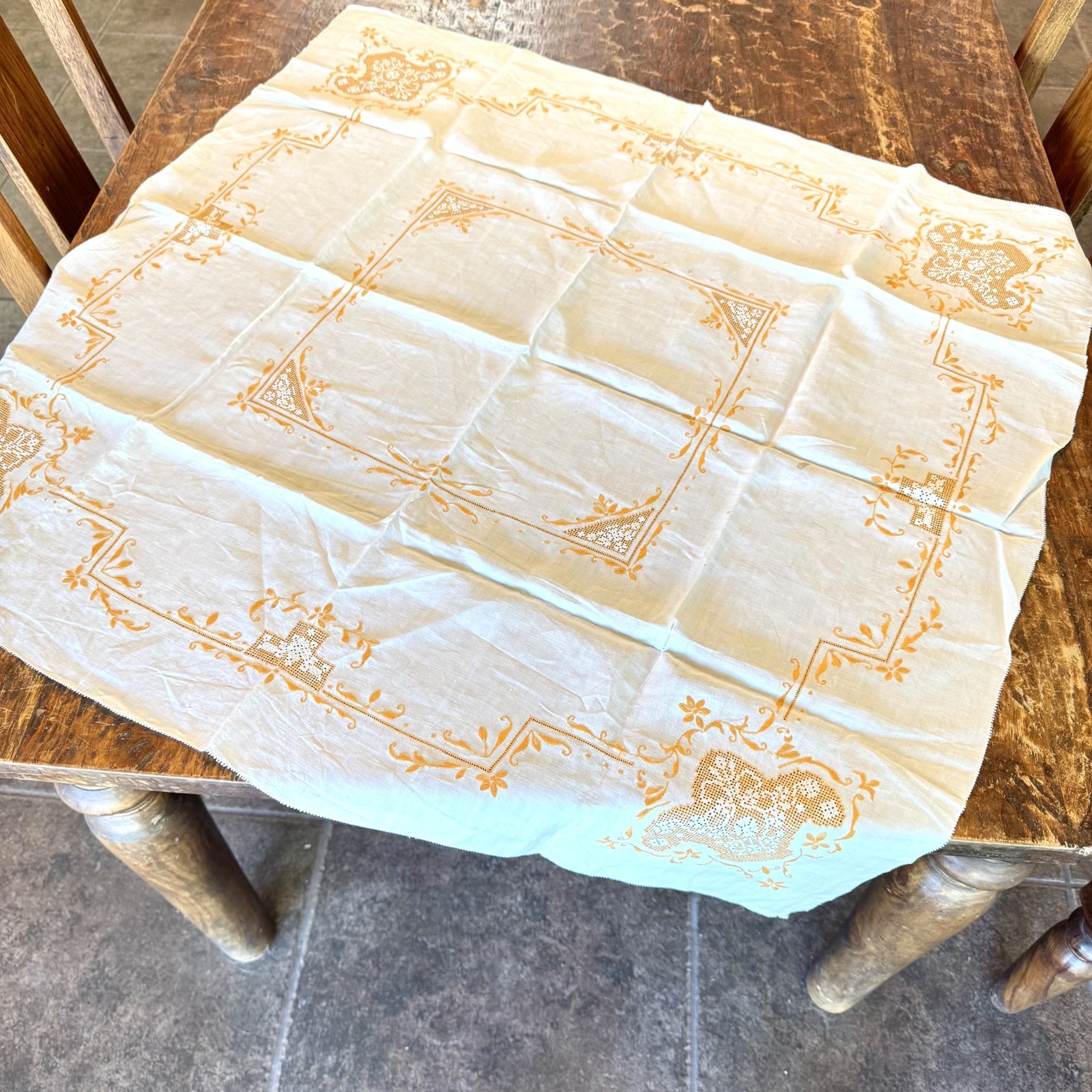 Vtg Linen Tablecloth 34x34\