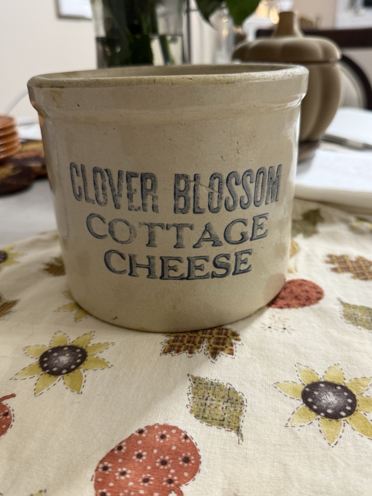 Vintage Clover Blossom Cottage Cheese Crock