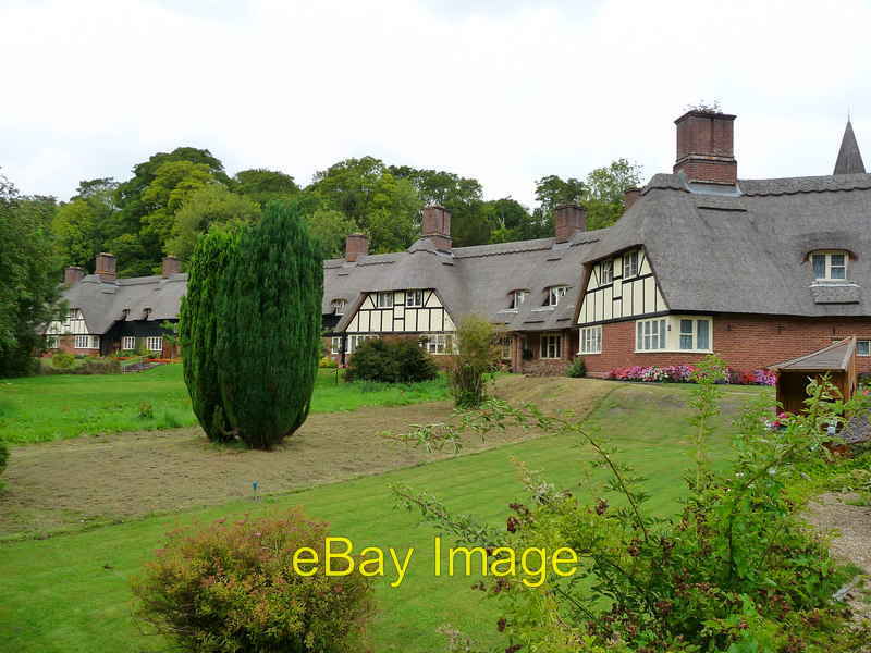Photo 6x4 Freefolk - Manor Cottages These cottages were built 1938 as hom c2010 Photo 6x4 Freefolk - Manor Cottages These cottages were built 1938 as hom c2010