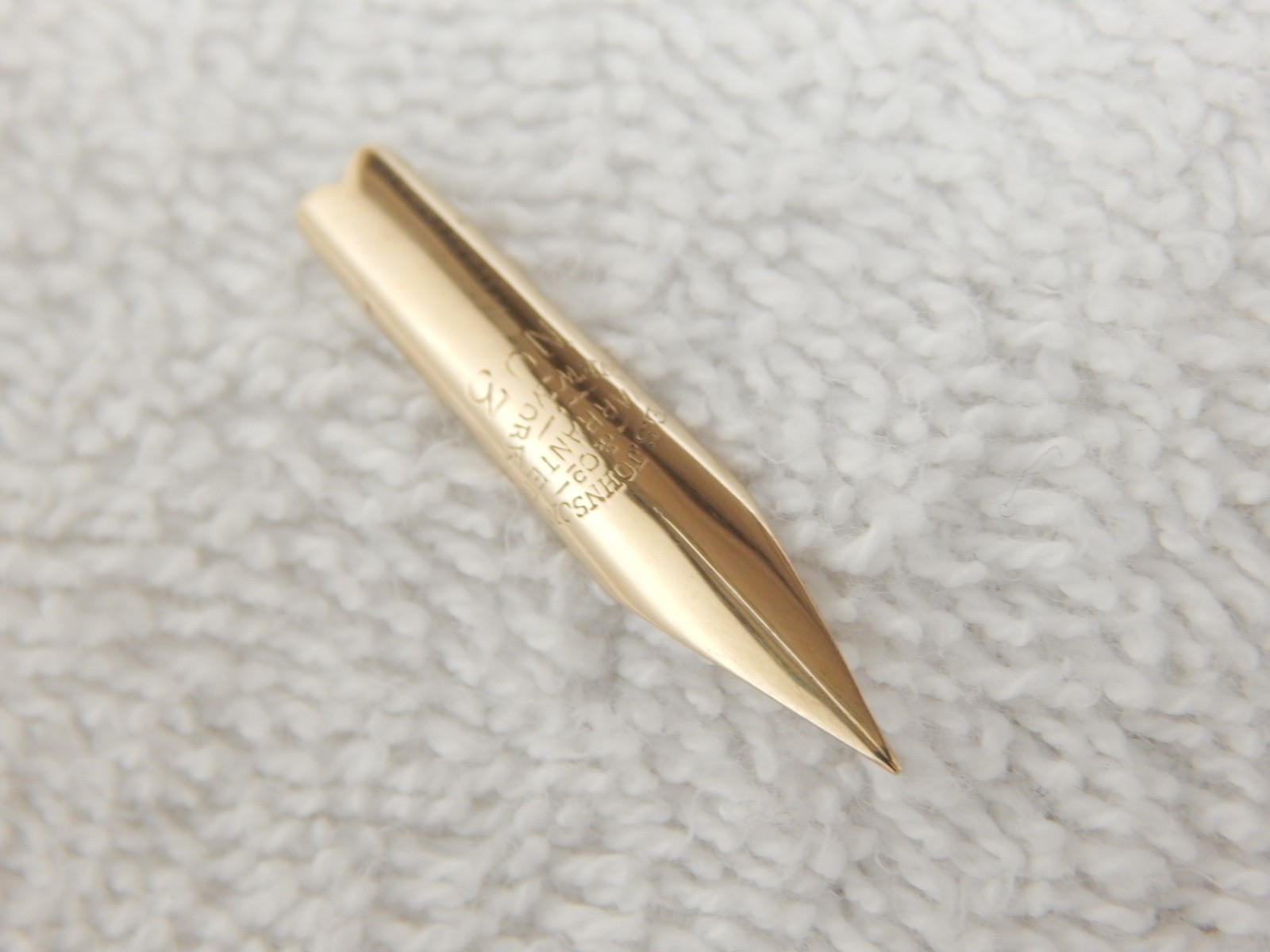 LOT# D62. VINTAGE E.S. JOHNSON DIP PEN NIB. VERY SOFT, FLEXY.
