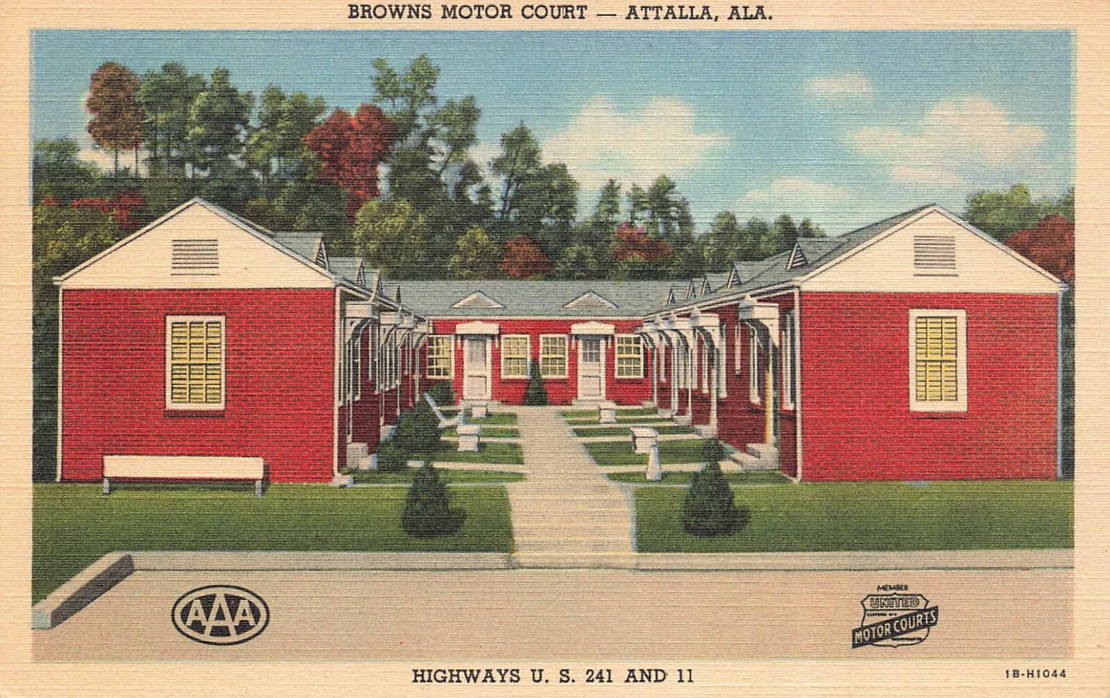 ATTALLA AL BROWNS COURT MOTEL LINEN ROADSIDE POSTCARD 020823 S