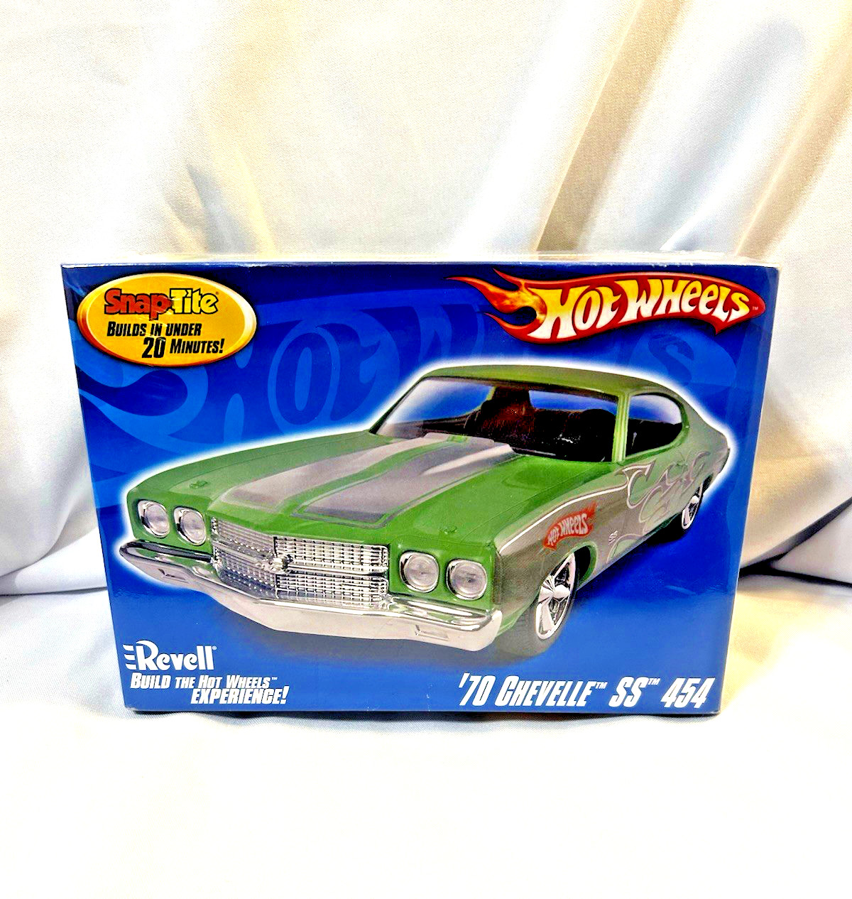 REVELL CHEVY '70 CHEVELLE SS 454 REVELL CHEVY '70 CHEVELLE SS 454
