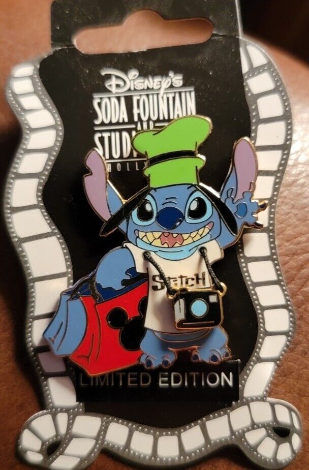 Disney DSF Stitch On Vacation Pin 2006 LE 500