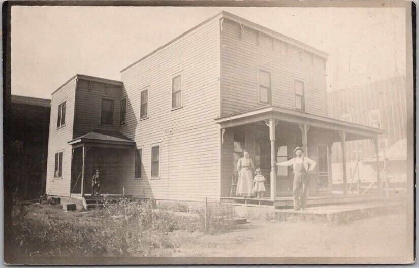 Vintage 1914 WRIGHT, Minnesota Real Photo RPPC Postcard Family on House Porch