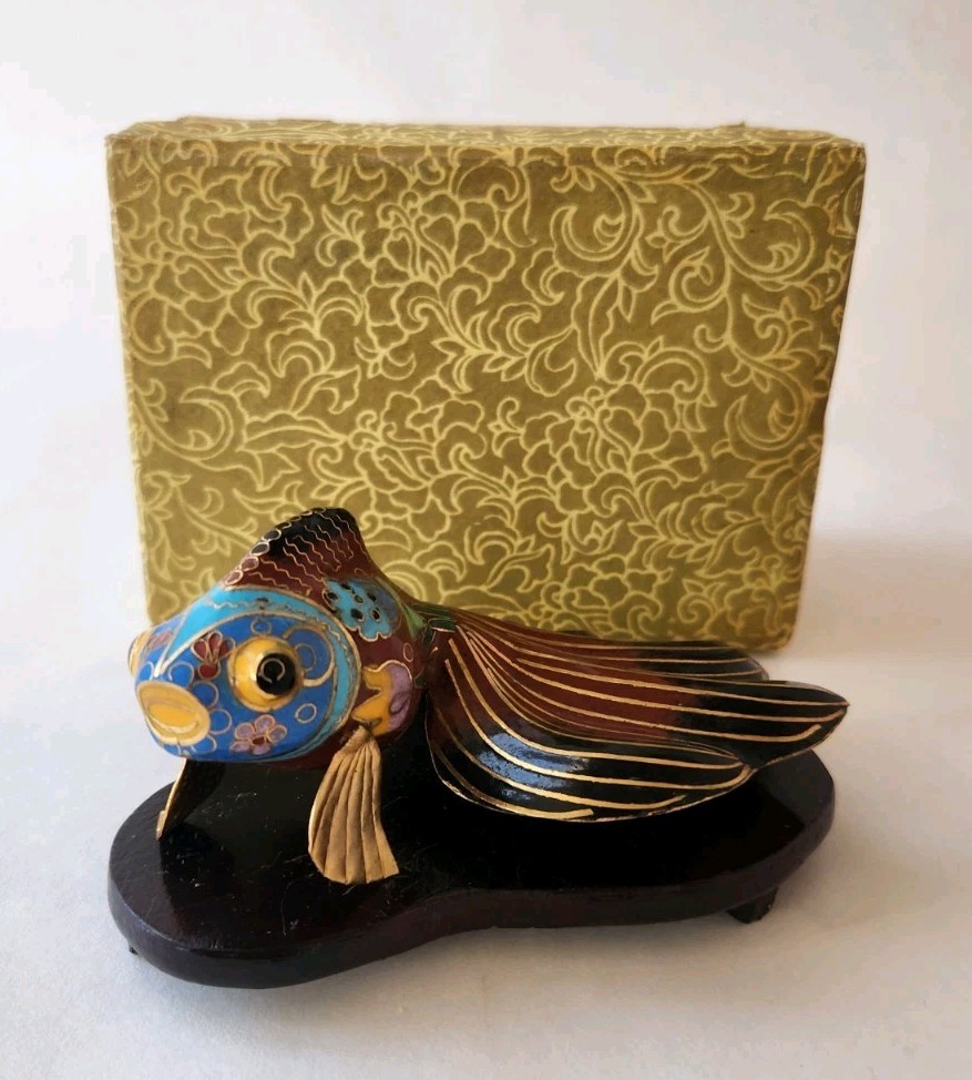 Vintage Chinese Cloisonne Enamel Dragon Eye Goldfish Figurine Fan Tail 5\