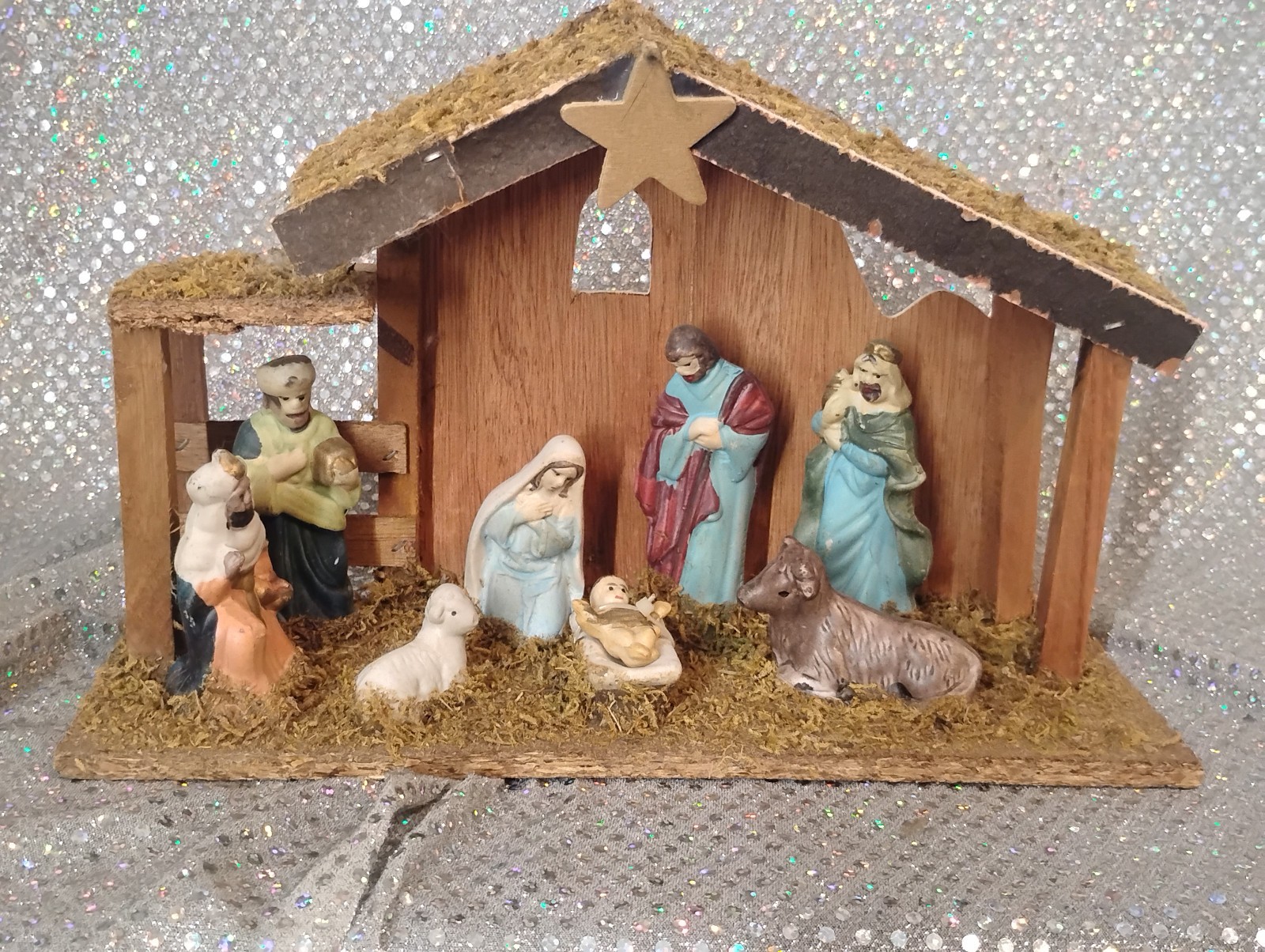Nativity Hand Painted Ceramic -8 Pieces Attached to Wood Manger/Crèche. Nativity Hand Painted Ceramic -8 Pieces Attached to Wood Manger/Crèche.