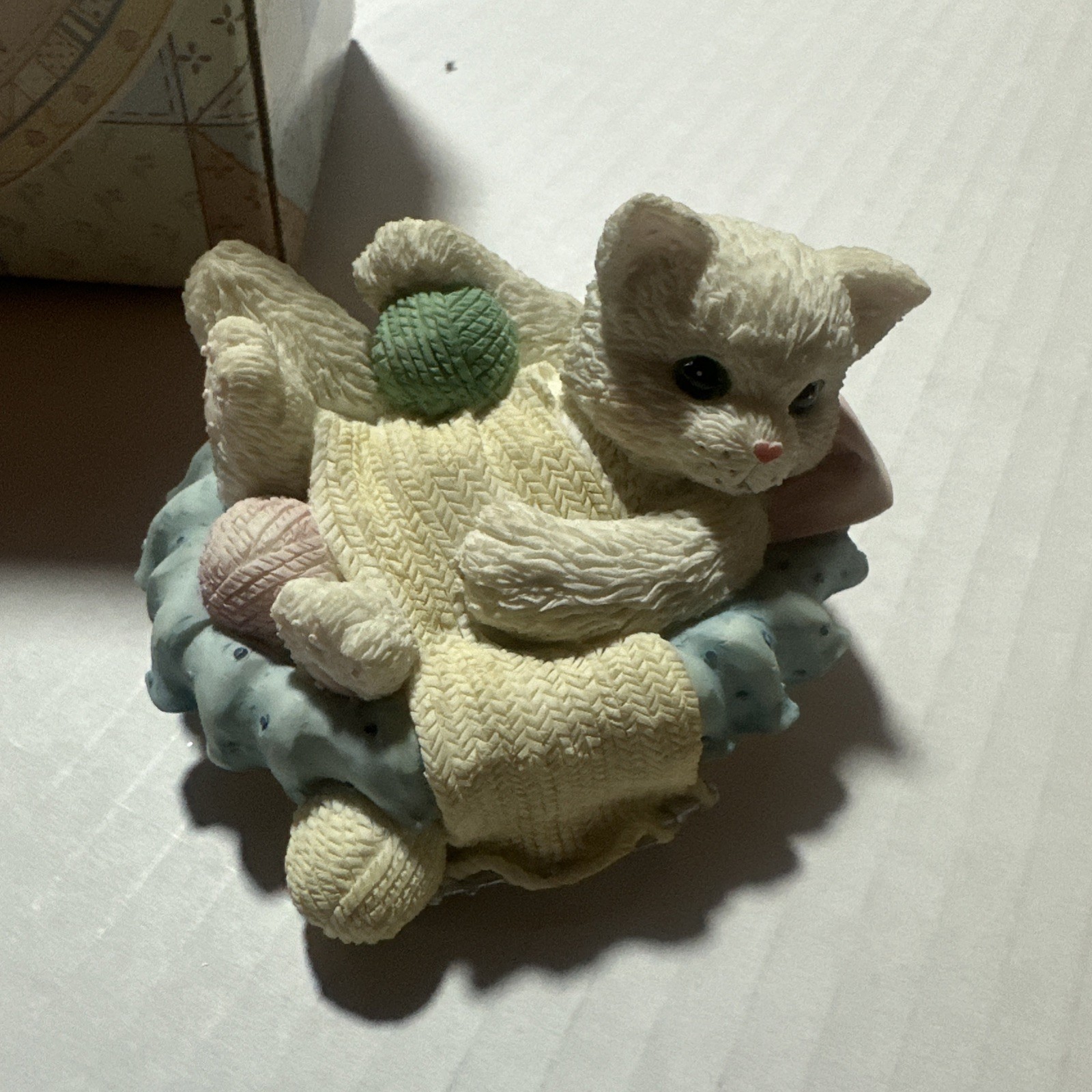 Calico Kittens Sweet Dreams 112461 Enesco Kitten Sleeping In Basket Figurine