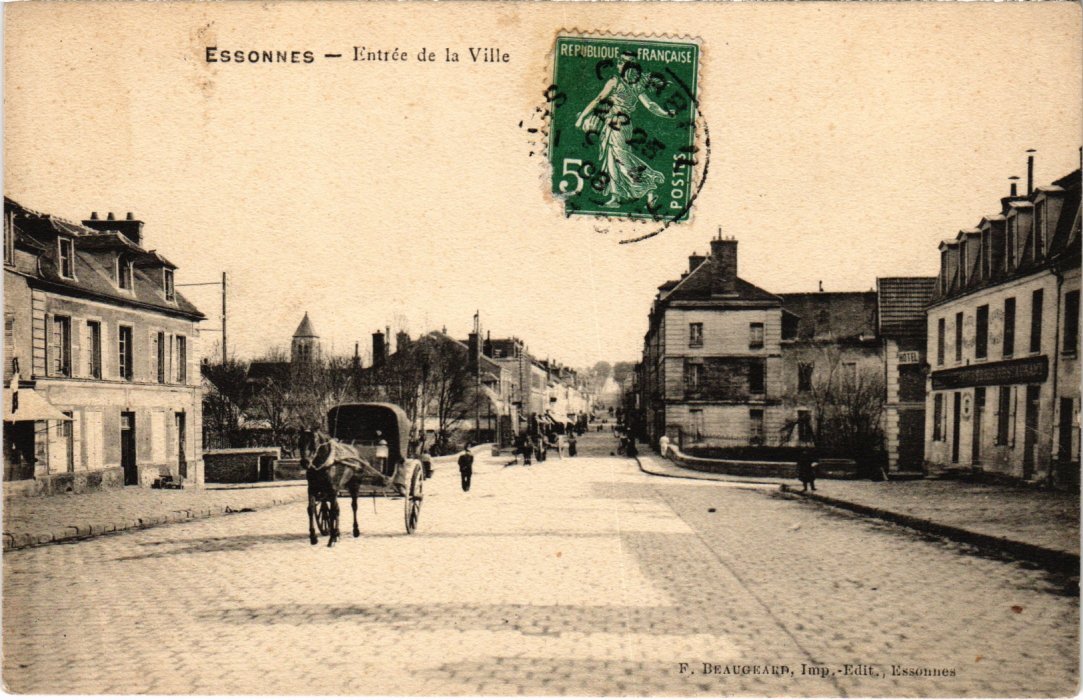 Old postcard Essonnes Entree de la Ville FRANCE (1371141)