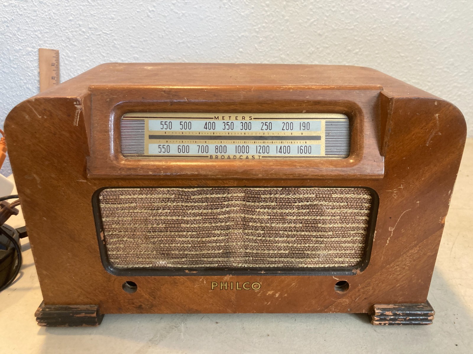 1942 Philco Model 42-321 Vintage Tube Radio P/R