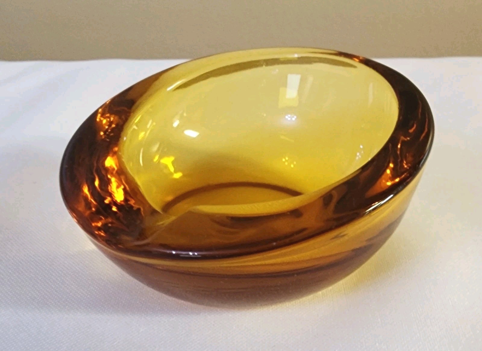 Vtg Viking Glass Slant Front Orb Amber Honey Horseshoe Ash Tray MCM Personal.   