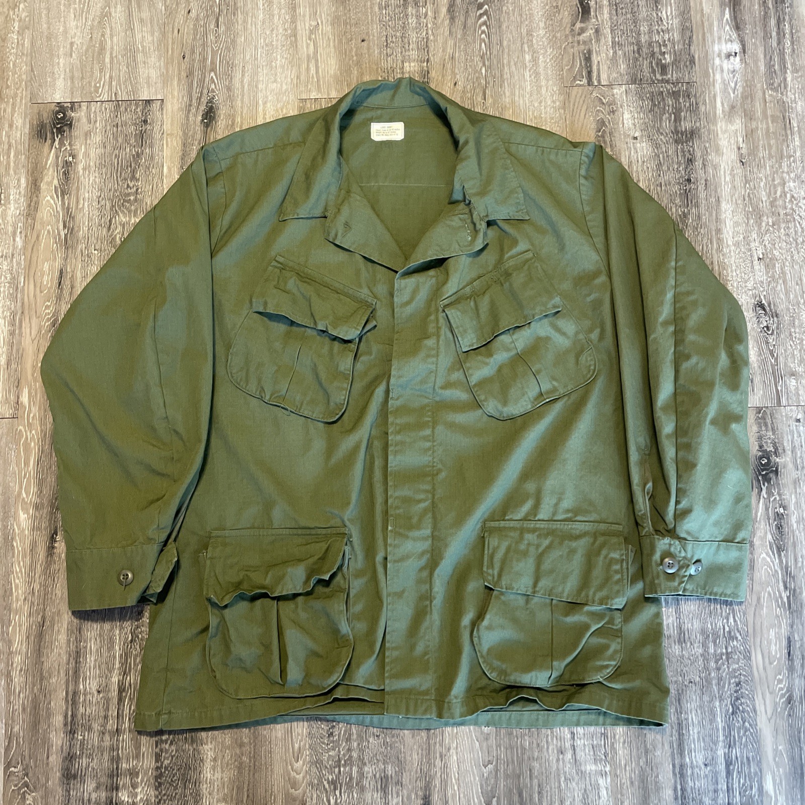 NOS Unissued 1969 Vietnam War Ripstop Jungle Fatigue Jacket Size: Large - Short