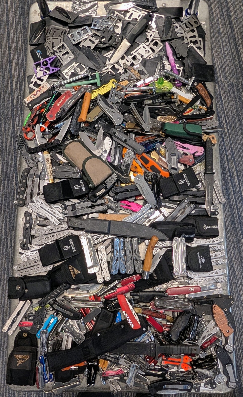 2+ Pound Grab Bag Lot TSA Confiscated EDC Multitool Kn*ves Utility Tools 2# 2lb