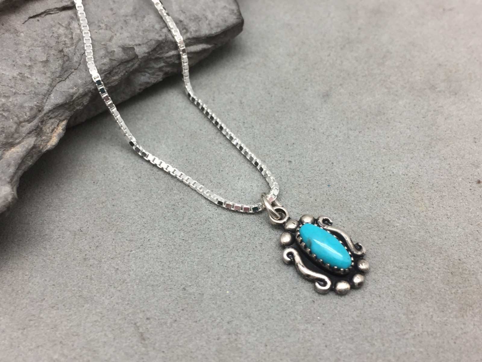 Sterling Silver Oval Turquoise Pendant WMCO Wheeling Dainty 20\