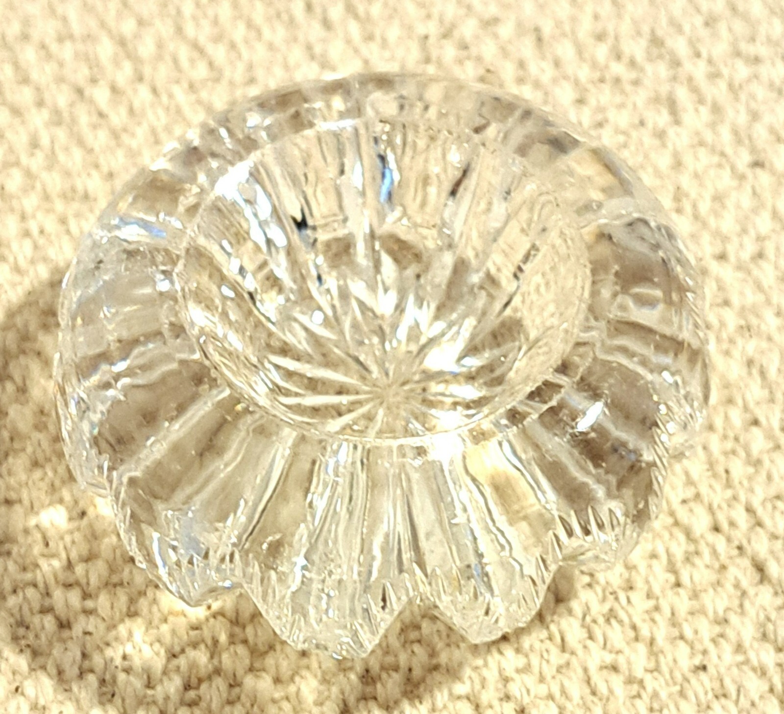 Vintage Cut Crystal Glass Open Salt Dip Cellar - Round 2\