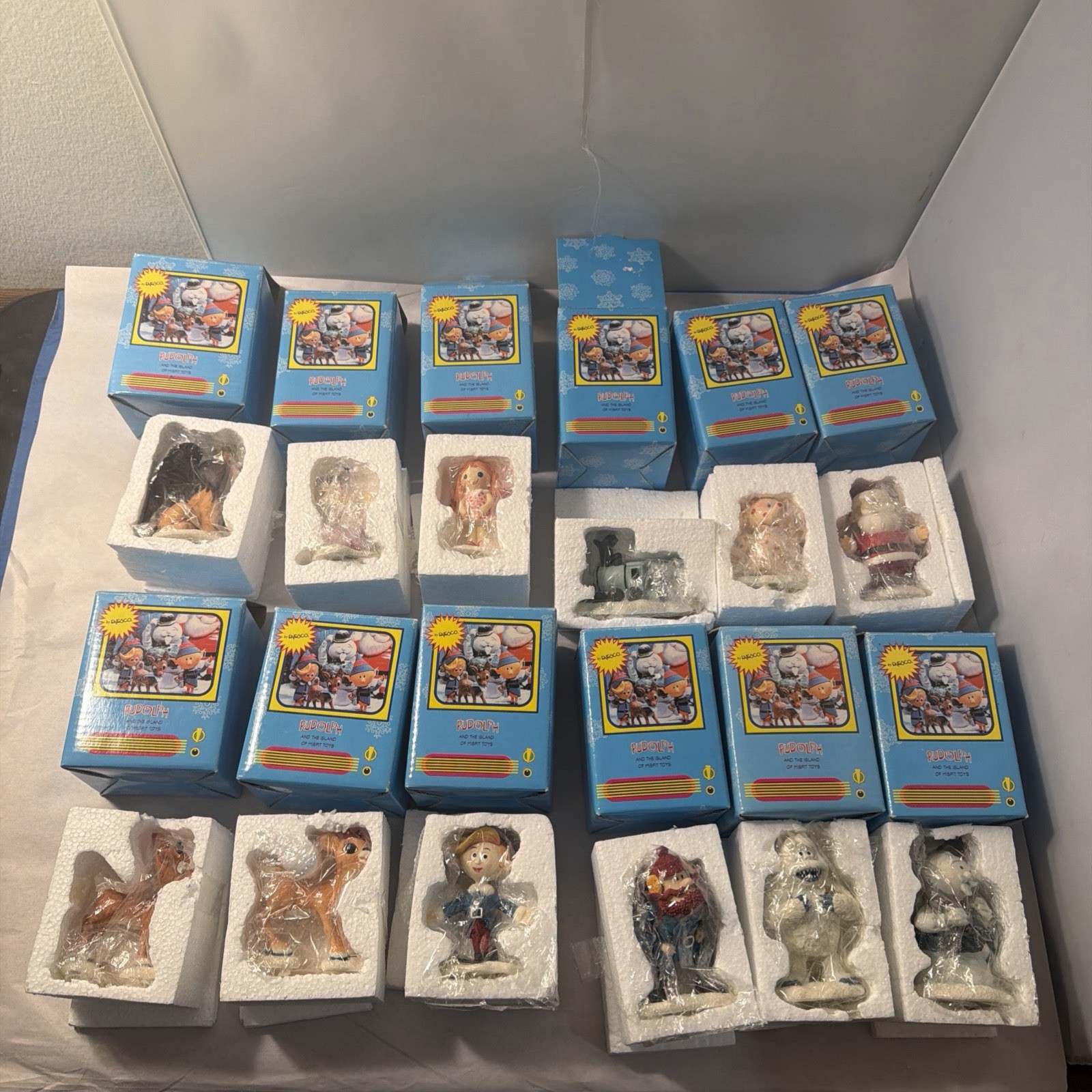 Rudolph and The Island of Misfit Toys Enesco Figure Set of 12 2001 New Open Box