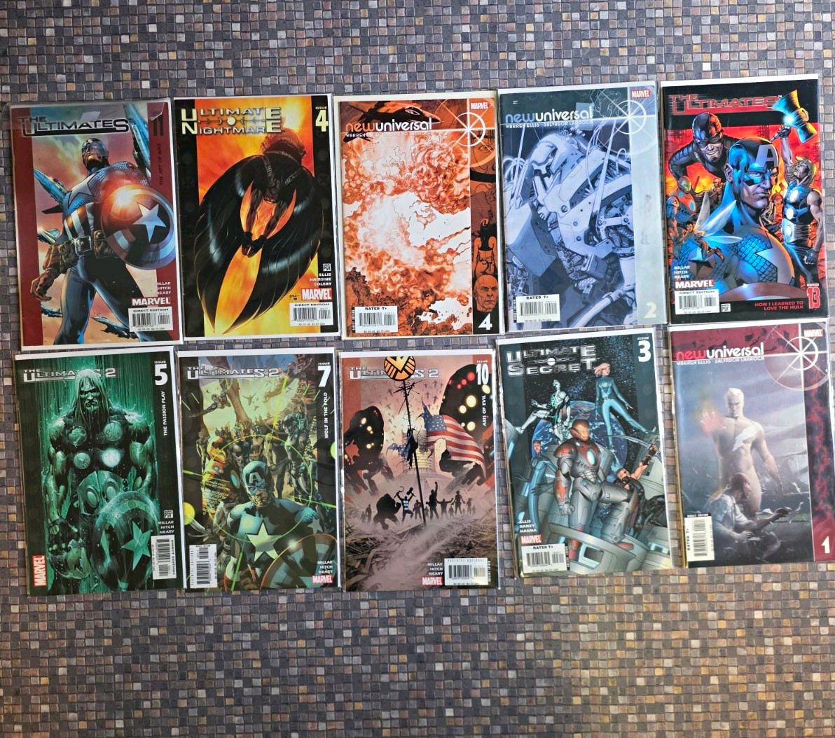 33 Marvel Comics Ultimate Universe Comic Lot (Ultimates Ultimate X-Men)