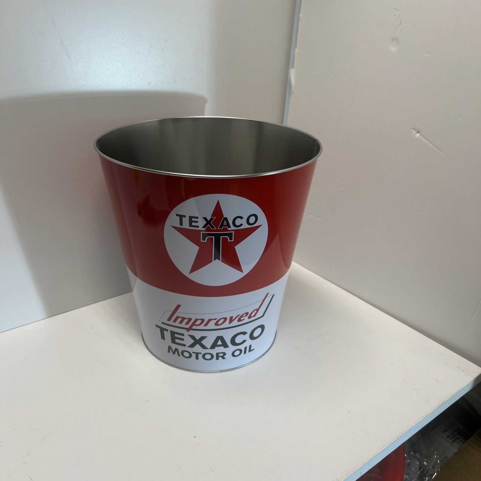 Texaco Motor Oil, Waste Paper Basket, Ice Bucket Office, Game Room, Garage Bar Texaco Motor Oil, Waste Paper Basket, Ice Bucket Office, Game Room, Garage Bar