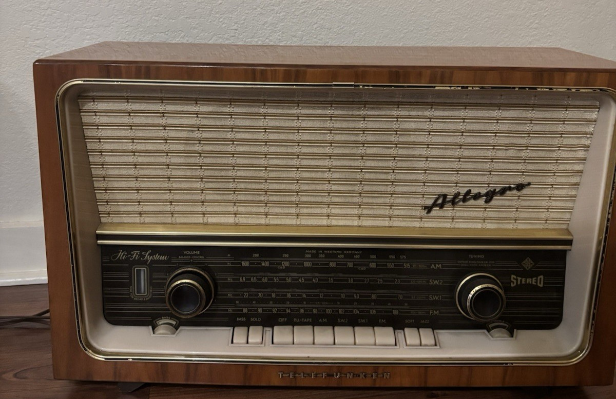 Vintage 1960\'s Telefunken 5183W Allegro Hi-Fi-System Stereo Radio